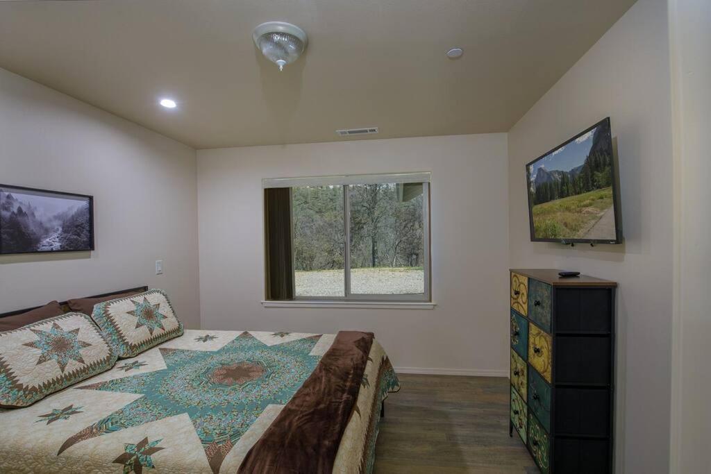 Cozy Cub Cabin, Brand New Home Near Yosemite Mariposa Exterior photo
